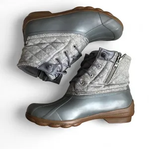 Sperry Women's Size 7.5 Gray Rain Short Boots Booties Gray Quilted Short. thumbnail 8