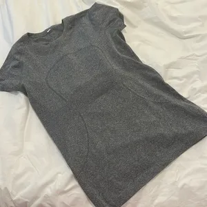 Lululemon Grey Swiftly Tee thumbnail 2