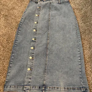 Jean midi Amazon skirt thumbnail 2