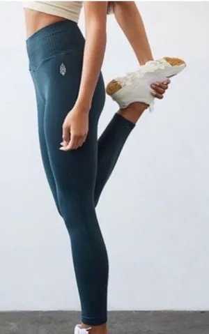 NWOT Free people good karma legging size XS/S thumbnail 1