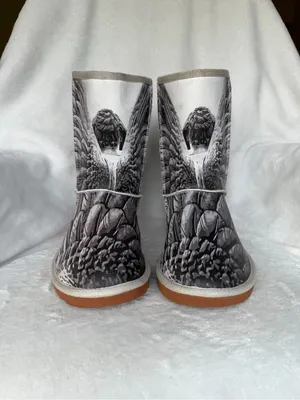 Women’s Winter Boots with Angel Wing Print Plush Fleece Lining Size 40 thumbnail 2