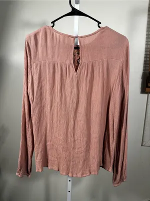 177 Harper Heritage- Dusty Rose Embroidered Long-Sleeve Peasant Top thumbnail 3