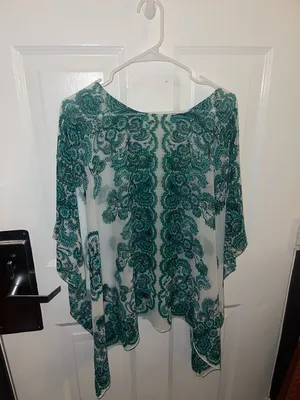 Sheer Women's Green Paisley Blouse thumbnail 2