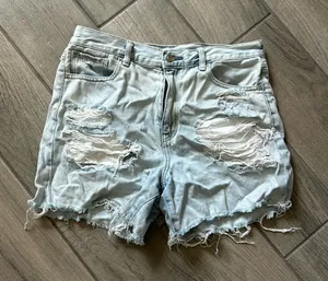 American Eagle mom short thumbnail 1