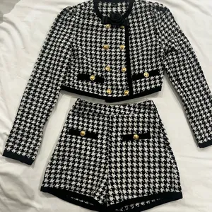 Black and White Houndstooth Set with Gold Buttons Size 2 thumbnail 4
