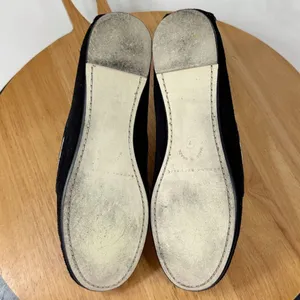 Banana Republic Suede Moccasin Shoes Cream Bow‎ Black 7 Flats thumbnail 9