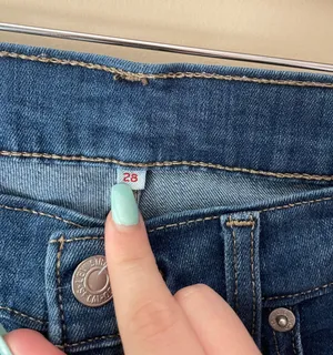 jeans thumbnail 2