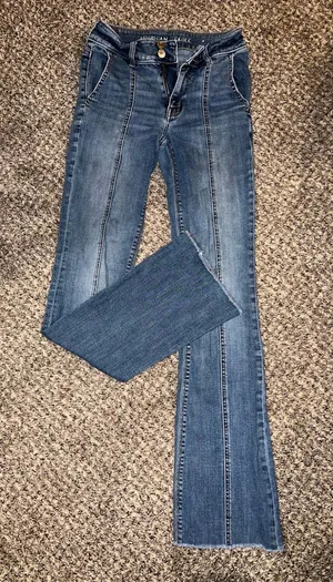 American Eagle Jeans hi-rise artist flare thumbnail 1
