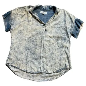 Thread & Supply Women's Blue Acid Wash Short Sleeve Pleated Top Size Medium thumbnail 1