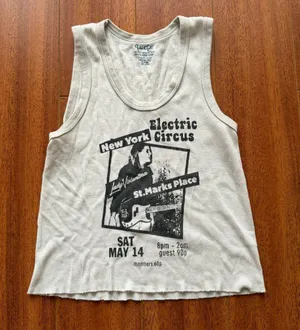 Brandy Melville ribbed graphic t-shirt thumbnail 1