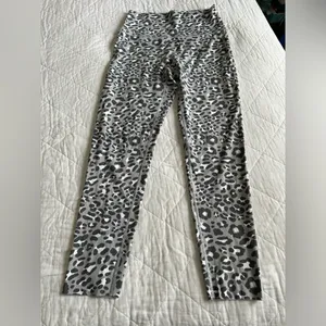 Offline by Aerie High Rise 7/8 Leopard Leggings thumbnail 2