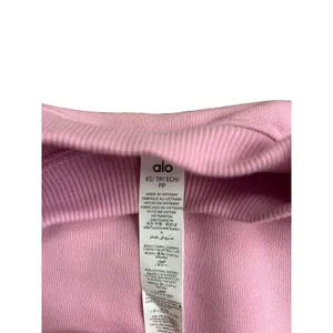 ALO Yoga NWT Cropped Accolade Crewneck Pullover Candy Heart Pink Size XS thumbnail 3