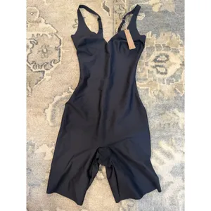 Skims Body Plunge Mid-Thigh Body Suit Shapewear Black Sz M NWT $98 thumbnail 2
