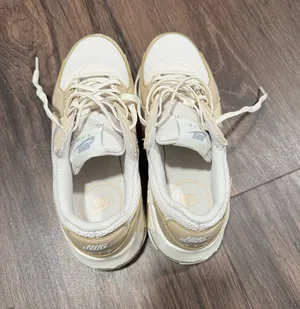 Nike Air Max Women’s Sneakers thumbnail 1