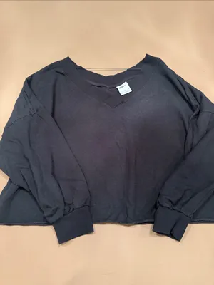 Nike Yoga Lux V- Neck Cropped Sweatshirt thumbnail 3