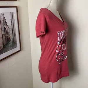 University of South Carolina Fighting Gamecocks V-Neck Tee Size XL (Runs Small) thumbnail 3