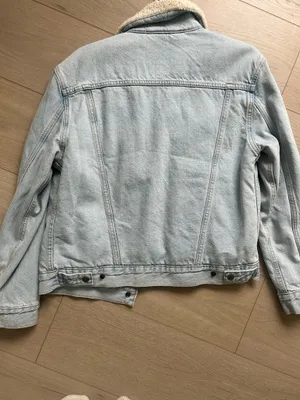 Levi Strauss & Co Sherpa denim jacket thumbnail 3