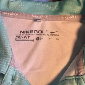 Nike Golf Dri-Fit Teal Polo SmallNike Golf Dry Victory Printed Polo Small Green Frost thumbnail 5