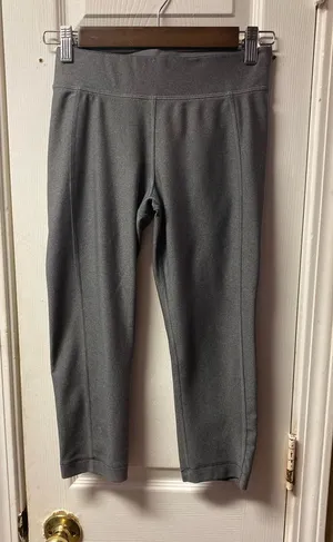 Under Armour Women's Gray Capri Leggings thumbnail 1
