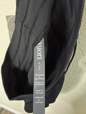 NWT Vuori Women's Daily Speed 2.5" Short Black Womens Size L thumbnail 6