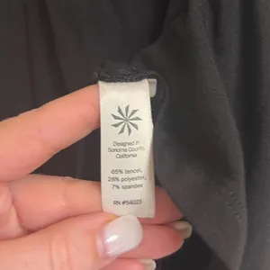 ✨ATHLETA Side Split Black Tank Black Sz Small Top✨ thumbnail 8