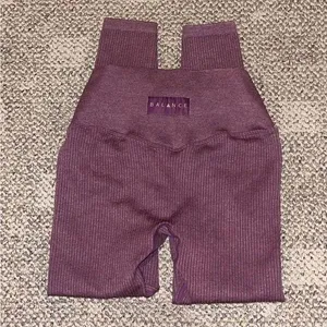 Balance Athletica Leggings thumbnail 1
