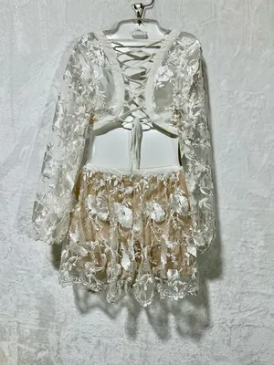 Blithe Rose Floral V Neck Corset Back lace Long sleeve Romper NWT size Small thumbnail 16