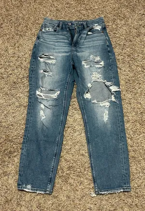 American Eagle Mom Jeans thumbnail 1