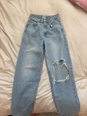 BDG Urban Outfitters High Rise Baggy Jeans thumbnail 1