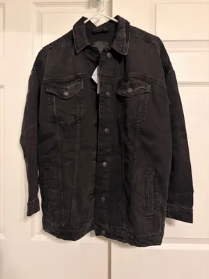 American Eagle Oversized Denim Boyfriend Jacket thumbnail 1