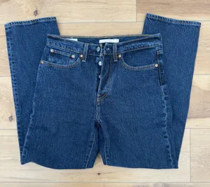 Levi’s Wedgie Straight Jeans thumbnail 1