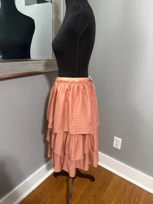 NWT Liuou Oval Tweed Elastic Top Tiered Ruffle Pink Barbie Coquette MIDI Skirt 16. thumbnail 3