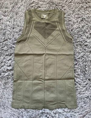 Size M thumbnail 1
