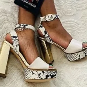 Guess Rippa Python & Gold platform Strappy heels Size 9.5  ‎ B53 thumbnail 1