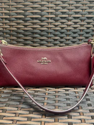 COACH nwt coach Charlotte Shoulder bag dark wine CCO18 WITH CHERRY CHAINS thumbnail 4