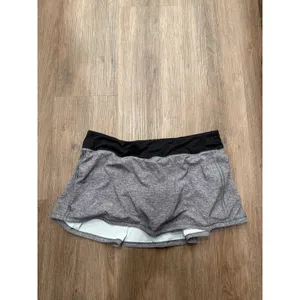 Lululemon Pace Rival Skirt Heathered Gray Black Active Skort Size 14 W8AS1S thumbnail 2