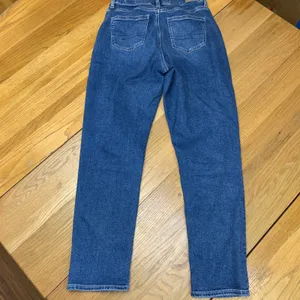 American Eagle Mom Jeans‎ Womens 10 Long Medium Wash High Waisted Stretch Denim thumbnail 5