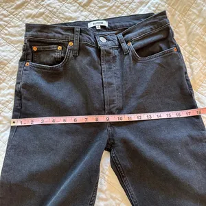 RE/DONE Redone Originals 90's High Rise Ankle Raw Hem Crop Faded Black Jeans 29 thumbnail 10