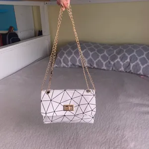 Y2k White Shoulder Bag thumbnail 4