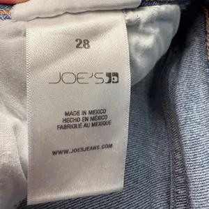 Joes Jeans The Lara Mid Rise Cigarette Ankle‎ Jeans Distressed Raw Hem Blue 28 thumbnail 5