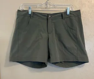 Patagonia women’s Happy Hike Shorts sz 10 thumbnail 1