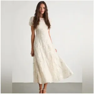 Lulus Elfrieda Cream Floral Embroidered Puff Sleeve Midi Dress thumbnail 2