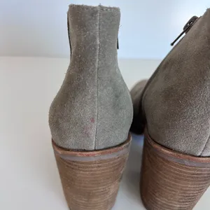 Jeffrey Campbell Women's Kamet 2 Taupe Suede Ankle‎ Booties thumbnail 8