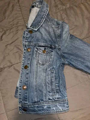 American Eagle Cropped Denim Jacket thumbnail 4