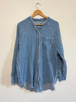 Aerie Gauzy Button Up Shirt Size Medium Oversized Beach Coverup thumbnail 2