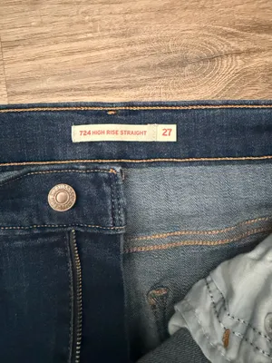 Levi’s 724 High-Rise Straight Jeans thumbnail 6