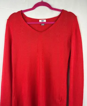 Old Navy Red V-Neck Long Sleeve Sweater Medium Womens Knit Pullover thumbnail 1