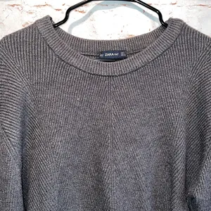Zara knit crew neck semi cropped sweater pullover grey long sleeve L ribbed thumbnail 2