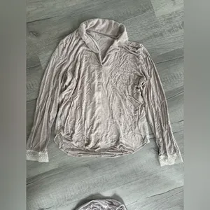 Victoria’s Secret medium sleep set with lace detail thumbnail 5