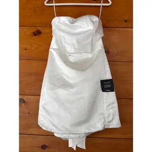 NWT Lulus Soiree Hour White Satin Strapless Bow Mini Dress Party Cocktail Sz XS thumbnail 3